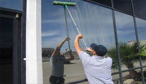gilbert-commercial-window-cleaning